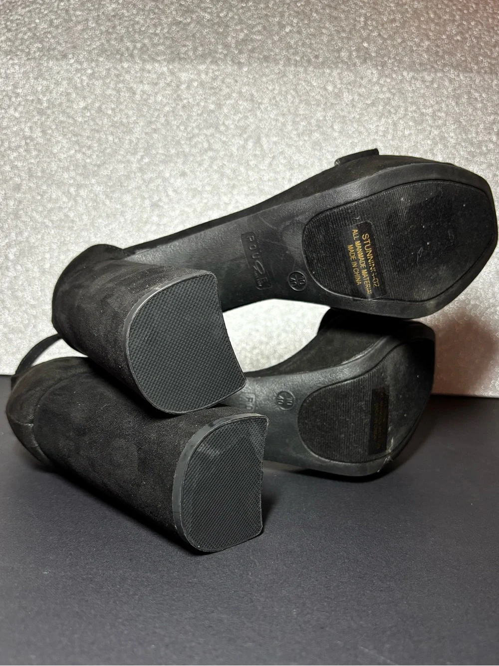 BRAND NEW! Never worn Black Suede Platform Heels🖤 cute n comfy!
